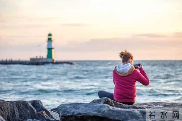 大多数焦虑症、强迫症患者一旦吃上药了,心理疗愈便不会再坚持了