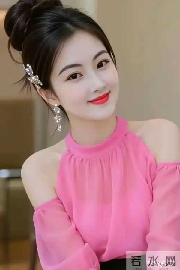 一个男人想你了，不是打电话，也不是发信息，而是：2个字