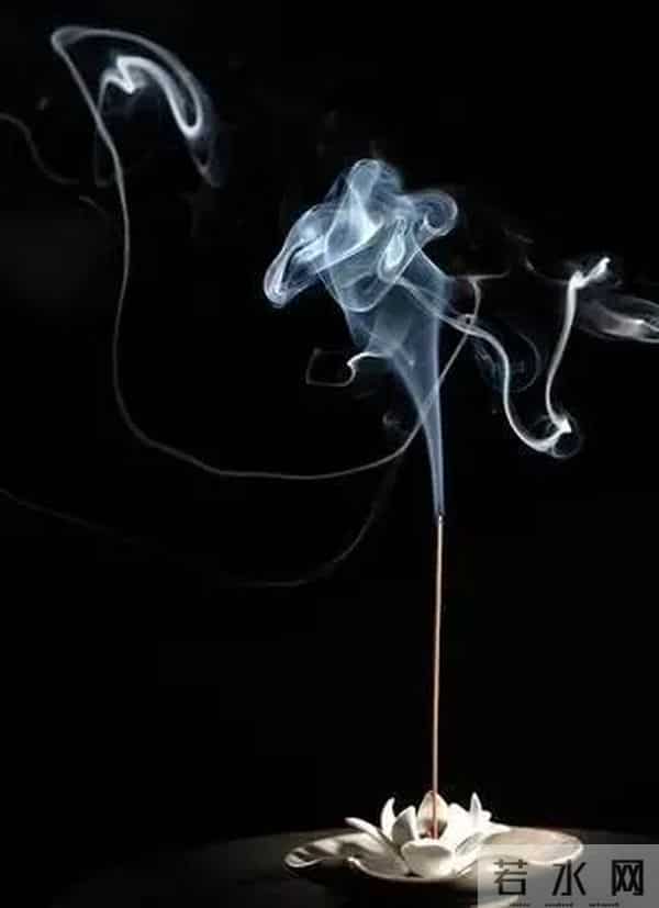 行走人世间，有一个保命的秘诀：永远不要向外展示你过得比别人好