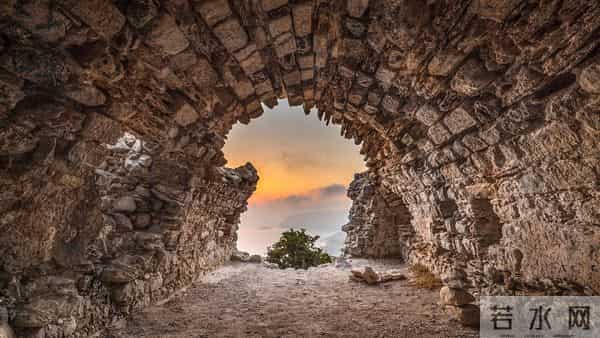 女人最上等的贵相,不是迷信去看脸,而是这3个特征