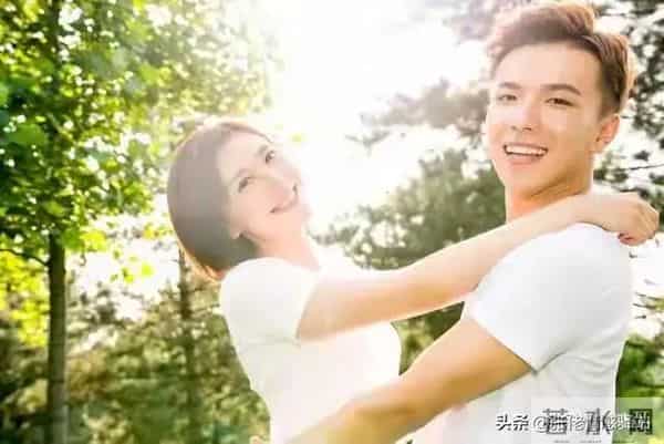 两性关系-女人动了情，其实不会叫你“老公”，而是叫四个称呼