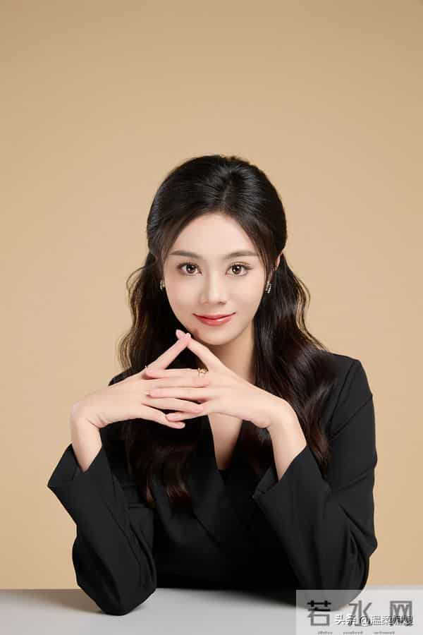 女人最大的福报, 不是男人疼, 不是子女孝,而是 活成自己的靠山。