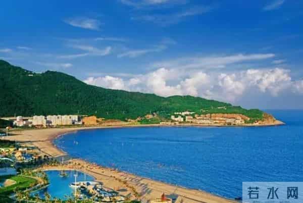 如果你一眼就能看透身边人,就会变得越来越不合群