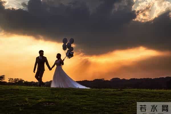 不管是情人还是夫妻，女人没为你做以下事，说明你在她心里不重要