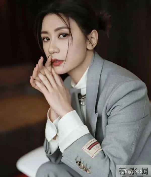 女人最大的福报, 不是男人疼, 不是子女孝,而是 活成自己的靠山。