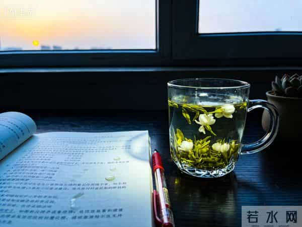 凌晨2点没睡？一杯茶治好了我的情绪内耗