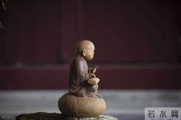 彻底看清一个人，只需看他处于“关系食物链”的哪个位置