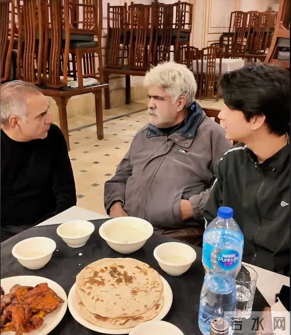 麦子哥哥计划赴巴为父亲和小叔撑腰，麦子爸爸一句话过于现实！