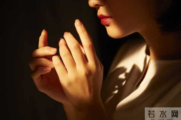 女人呐 不要太正经