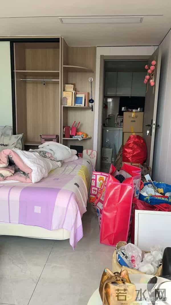 37岁,被互联网大厂裁了,她如何选择新生活?