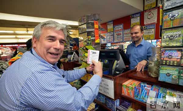 美国上中产高薪密码!医生律师程序员,咋一步步年薪破50万?