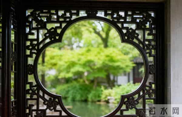 银行保洁员面临裁员,主管一句话救了她,结果亲戚都找上门