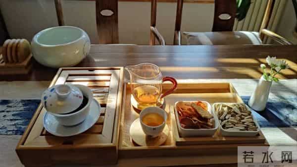 深谙人性的人,都懂得送礼的重要意义!