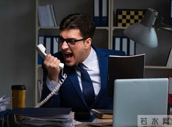 只要有一个，就说明领导把你当傻子