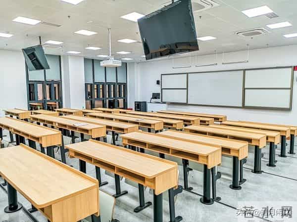 大学不入党、不当学生干部，毕业必吃的3个亏，比成绩差还难翻盘