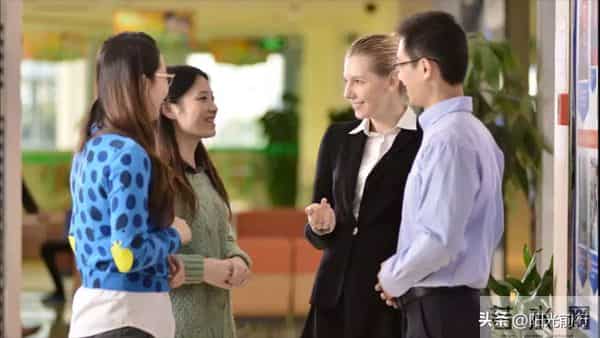 27条人性铁律:看清本质,才能在人际交往中稳扎稳打,值得收藏