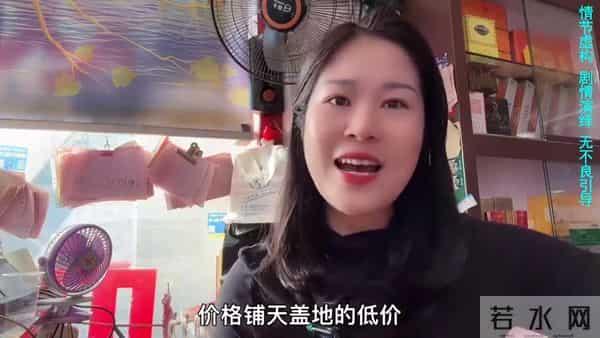 一边疯狂的倒闭转让,一边疯狂的开店接店。总有不怕死的出...