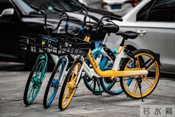 你会为升职熬夜加班,为名利勾心斗角,为别人的评价焦虑难安?