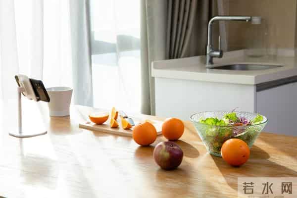 你会为升职熬夜加班,为名利勾心斗角,为别人的评价焦虑难安?