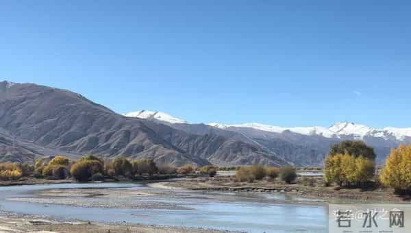 在单位里,最受人尊敬的,是那些有本事而又不舔领导的人。