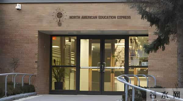 美国上中产高薪密码!医生律师程序员,咋一步步年薪破50万?