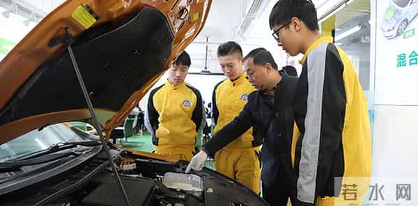 求职者注意!这六个职业全国缺口超千万,平均月薪超5000急需人才