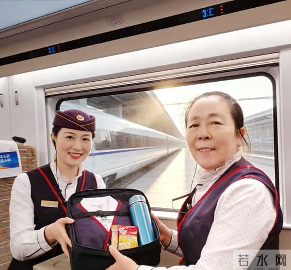 我捡起了一个保洁员遗忘的包，却在高铁上‘留下了一座桥’