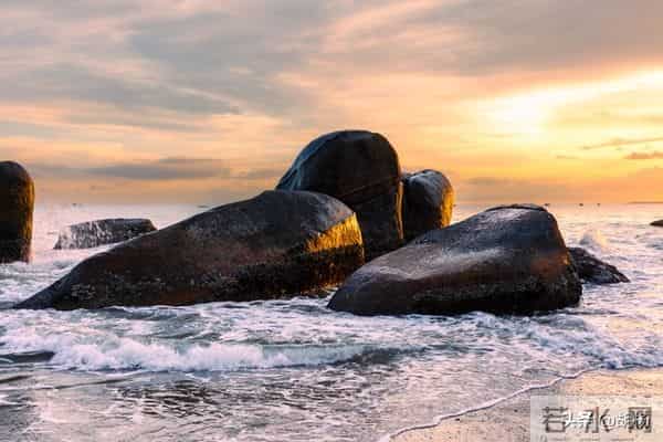 不要害怕小人恶人的拉帮结派，他们根底并不牢固，逐一攻破即可