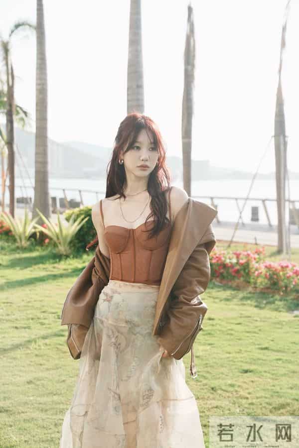 皮衣纱裙|是海岛草坪的甜酷缪斯