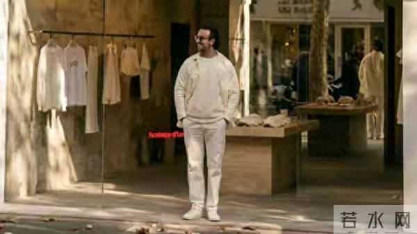 法国人在上海开“白色博物馆”，只卖12件衣服居然爆火！