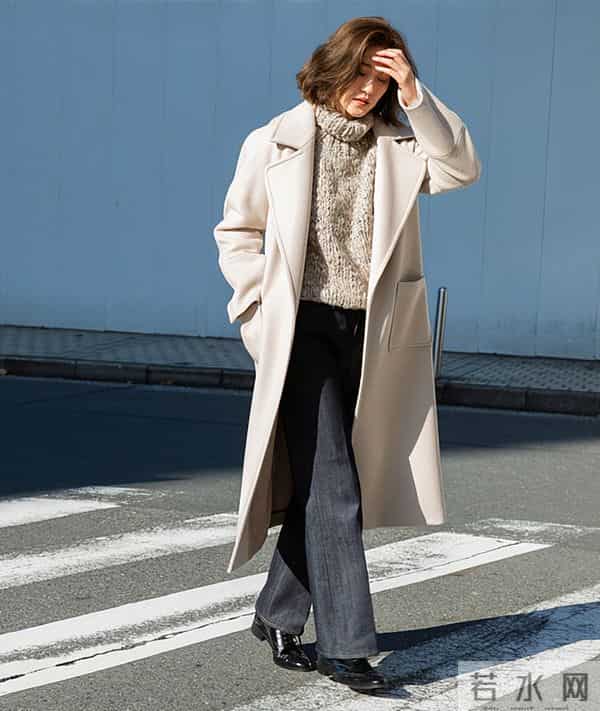 秋冬别在穿瑜伽裤了,换成这3种下装穿搭,时髦保暖关键很显腿细