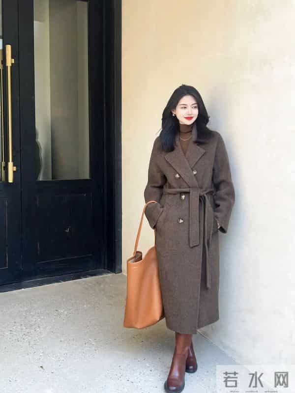 中年女人独有的自信知性美！打扮欲，分享欲，就是生命力！