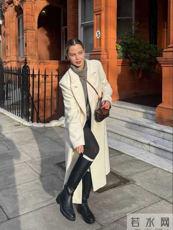 今年冬天流行一种穿搭,叫“靴中裤”,时髦保暖又减龄