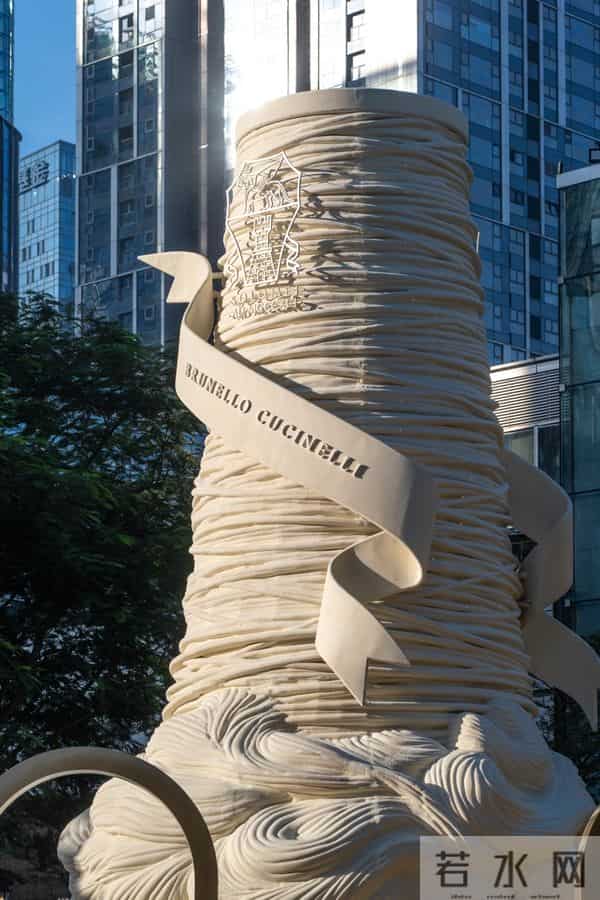 酵色推出“正好微醺”节日限定系列，GANNI x Barbour第四次联名合作｜是日美好事物