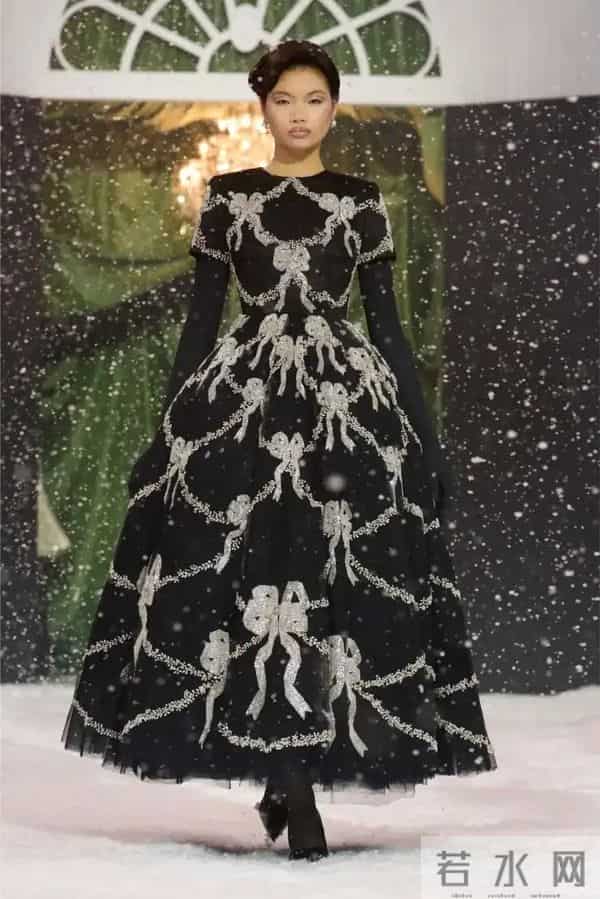 Richard Quinn 2025 秋冬时装秀