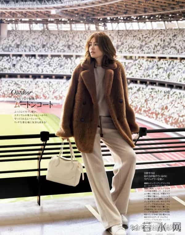 今年流行的“羊羔毛外套”太火了,这样穿时髦高级炸了!