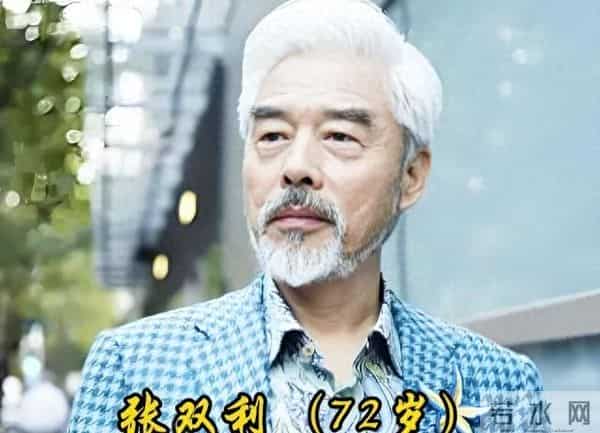 法拉利老了也是法拉利,花白头发、络腮胡,老而不衰的8位男星!