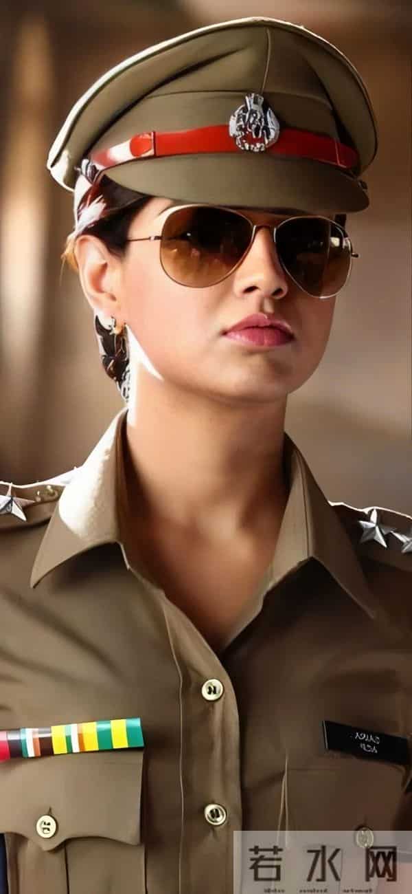 印度女警也很有实力