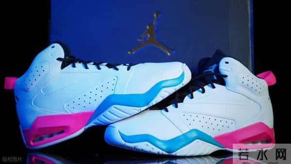 球鞋搬砖难赚钱 ，有人却靠批发年入 5000 万