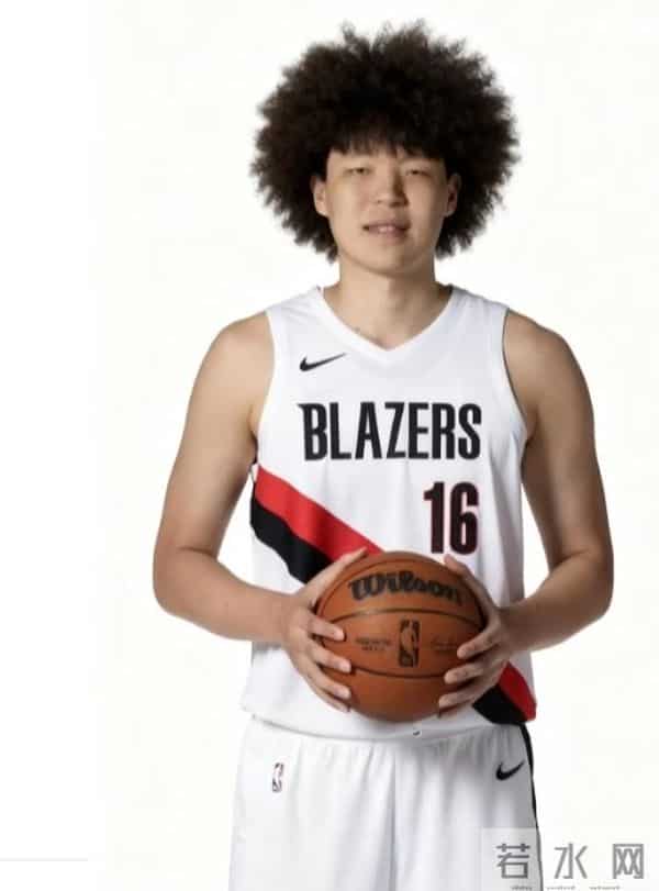 嫌杨瀚森发型不够凌厉？吧友们来给小杨挑选一款时兴的发型