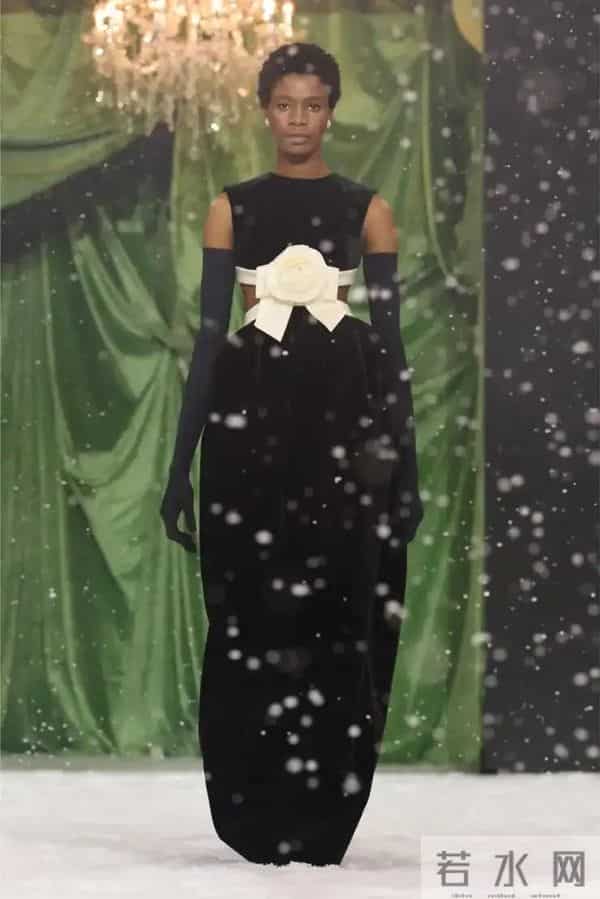 Richard Quinn 2025 秋冬时装秀