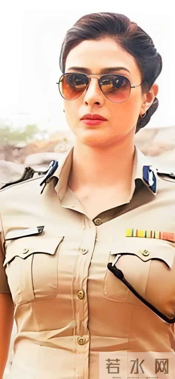 印度女警也很有实力