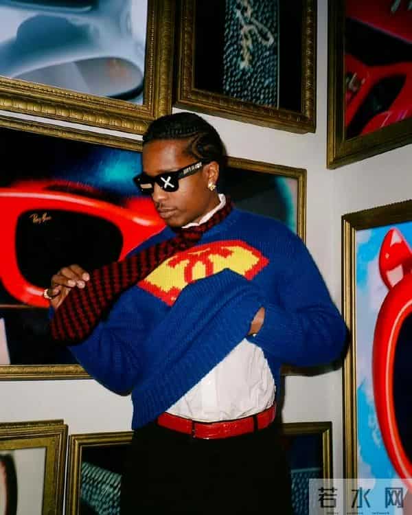 A$AP Rocky 穿了香奈儿的超人毛衣,来自CHANEL 2026高级手工坊系列