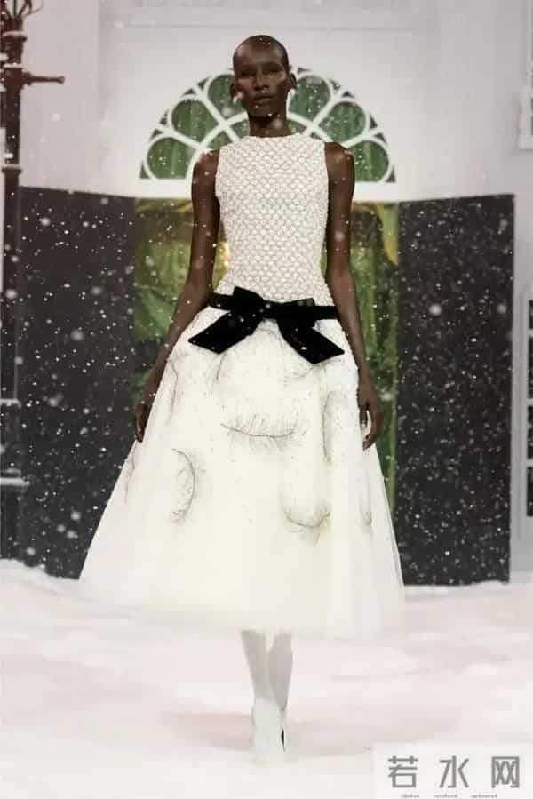 Richard Quinn 2025 秋冬时装秀