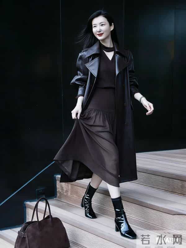黑皮衣御姐杀疯!红唇配长裙这高级氛围感直接戳审美