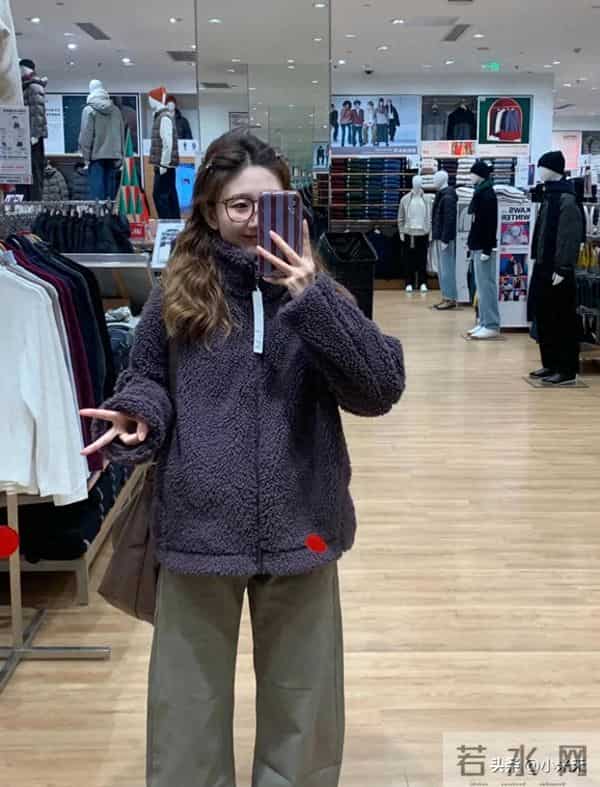 优衣库这羊羔毛外套，四个颜色我纠结到想all in！