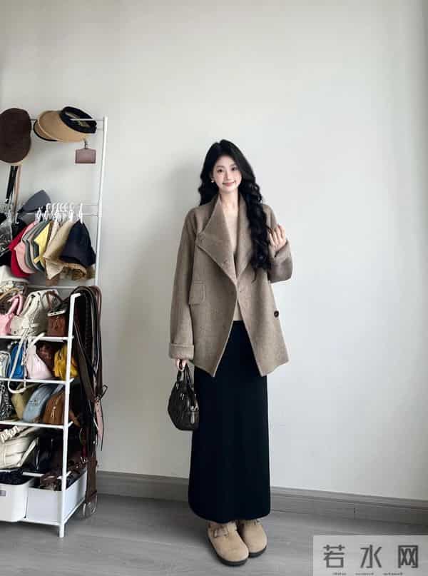 初冬大衣+半裙，高级时髦太美了！