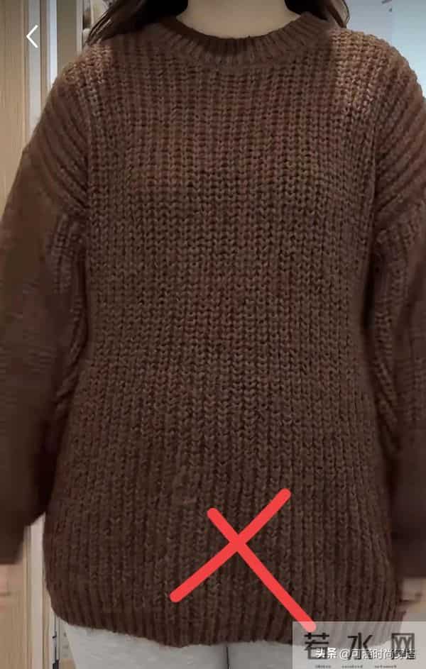 中年女人穿毛衣,记住“3穿3不穿”!尤其是第2点!