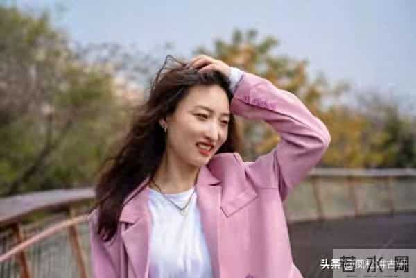 女性老得快的原因，勤洗头排第2，第1名很多姐妹都在做