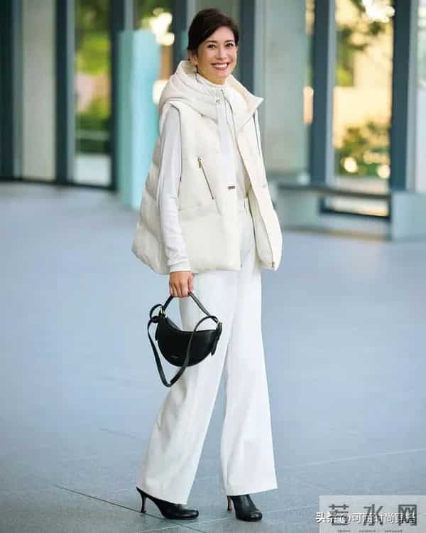 衣品开挂的秘诀：先选对裤子，再配上衣！这样穿，显瘦高级不费力